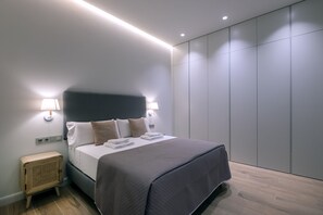1 dormitorio, tabla de planchar con plancha, wifi gratis y ropa de cama