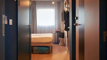 Rideaux occultants, chambres insonorisées, Wi-Fi gratuit, draps fournis