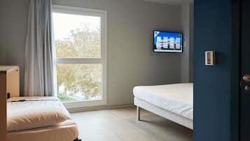 Rideaux occultants, chambres insonorisées, Wi-Fi gratuit, draps fournis