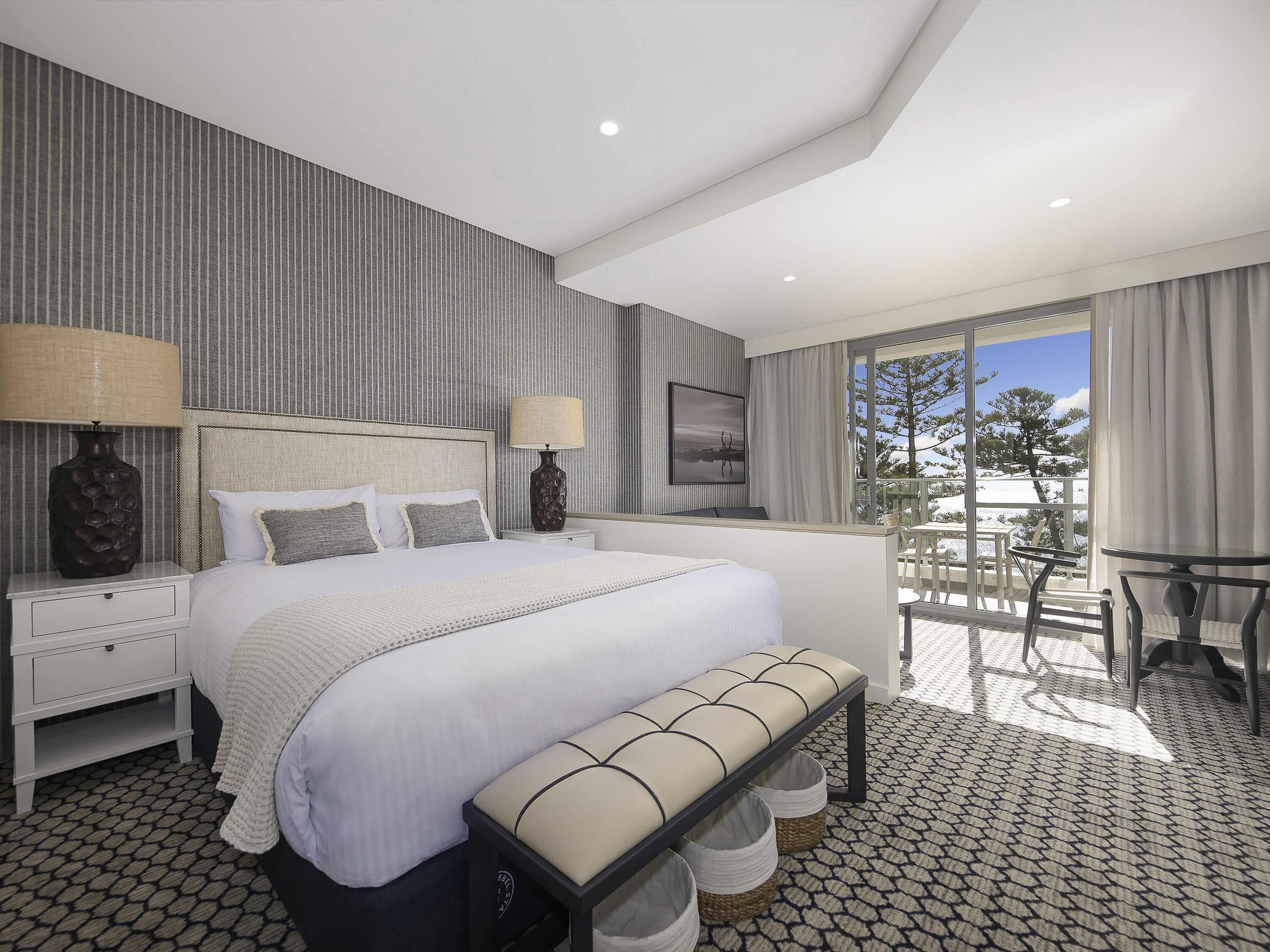 Studio, 1 Queen Bed, Ocean View | Premium bedding, down comforters, pillowtop beds, in-room safe