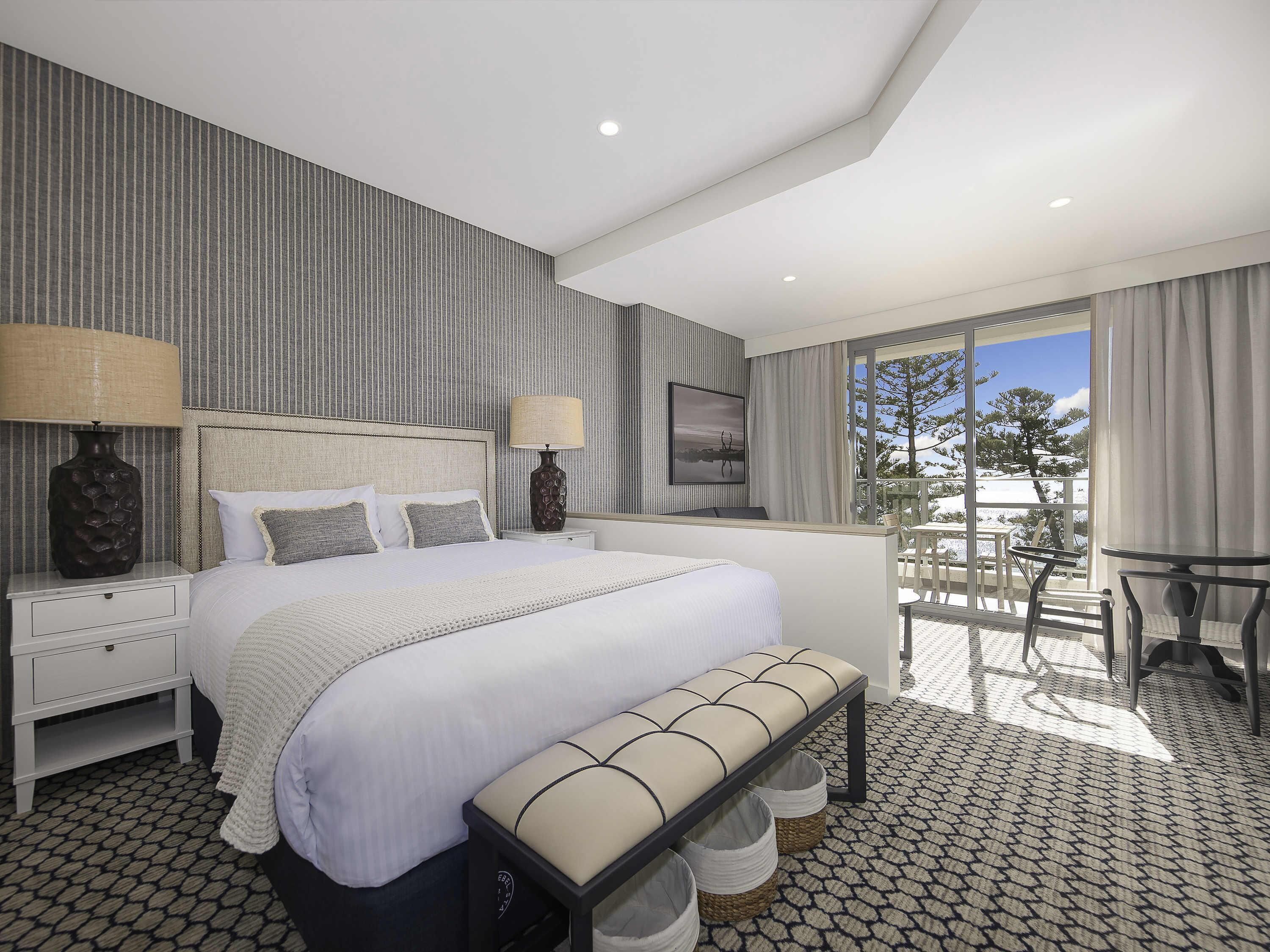 Studio, 1 Queen Bed, Ocean View | Premium bedding, down comforters, pillowtop beds, in-room safe