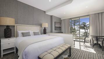 Studio, 1 Queen Bed, Ocean View | Premium bedding, down duvets, pillow-top beds, in-room safe