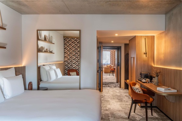 Luxe beddengoed, pillowtop-bedden, een kluis op de kamer, een bureau
