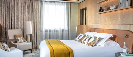 Literie de qualité, lit avec matelas à plateau-coussin, coffre-fort