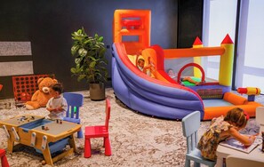 غرفة الألعاب