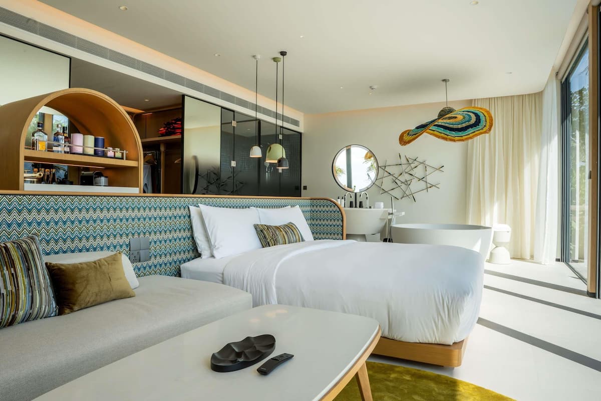 Family Beach Pool Villa with Capsule