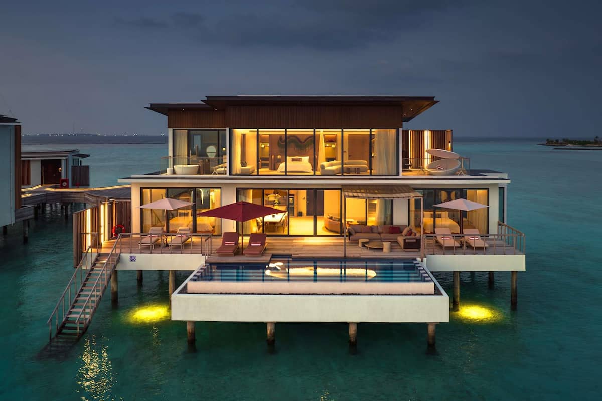Three-Bedroom Ocean Water Pool Atelier