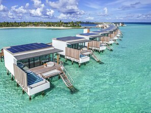 Premium bedding, memory-foam beds, minibar, in-room safe - SO/ Maldives (Emboodhoo Lagoon)