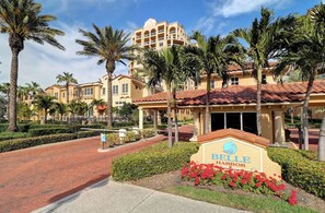 Exterior - 5th Floor Luxury Condo with Gulf Views and Steps from the Beach (Clearwater)