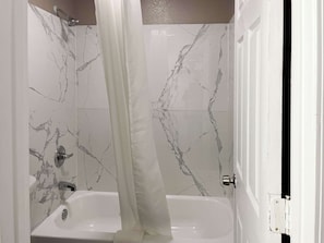 Towels - Studio 6 Suites - Lafayette, IN (Lafayette)