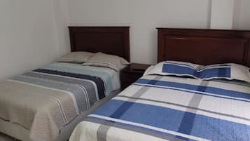 2 habitaciones, tabla de planchar con plancha, wifi y ropa de cama