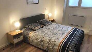 2 chambres, bureau, fer et planche à repasser, Wi-Fi gratuit