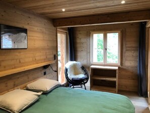 5 chambres, bureau, fer et planche à repasser, Wi-Fi gratuit