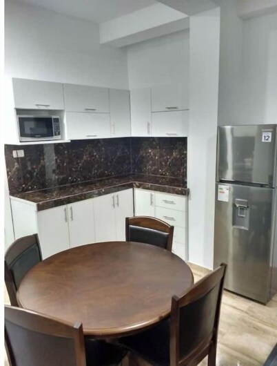 2B  European Style furnish apartment