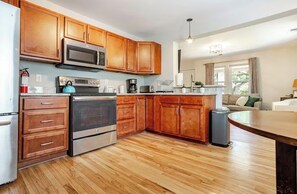 Fridge, microwave, oven, coffee/tea maker - Charming Park Circle Bungalow with Screened Porch (North Charleston)