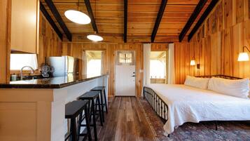 1 Schlafzimmer, Reisekinderbett, kostenloses WLAN, Bettwäsche