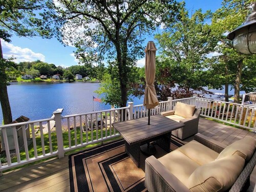 Lakefront : private dock, kayak, fire pit, boat rental & tubing option for kids