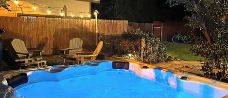 Baignoire à remous extérieure