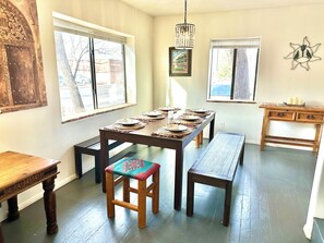 Dining - Historic Rock House w/Hot Tub and Game Room Downtown next to NAU (Flagstaff,)