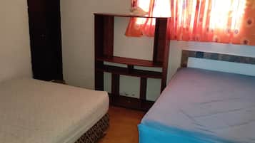6 Schlafzimmer, WLAN, Bettwäsche
