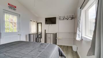 1 Schlafzimmer, Schreibtisch, WLAN, Bettwäsche