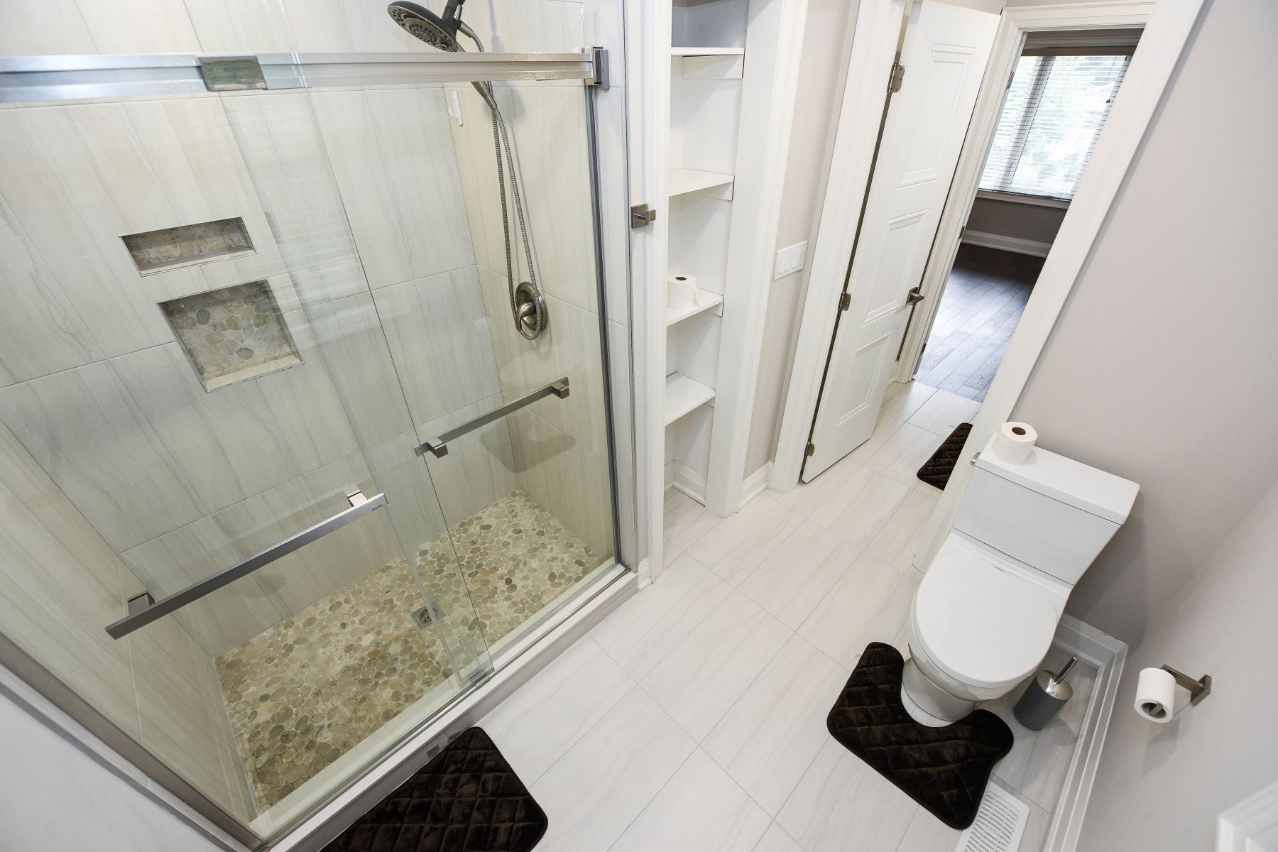Shower, towels, soap, shampoo