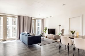 Apartment, 2 Bedrooms | Living area