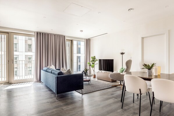 Apartment, 2 Bedrooms | Living area - Urban Rest Stratford (London)