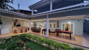 Casa Confort | Restaurante al aire libre