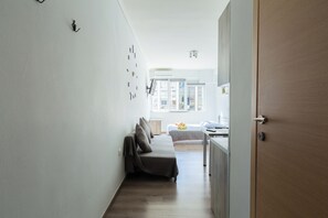 1 bedroom, in-room safe, desk, free WiFi