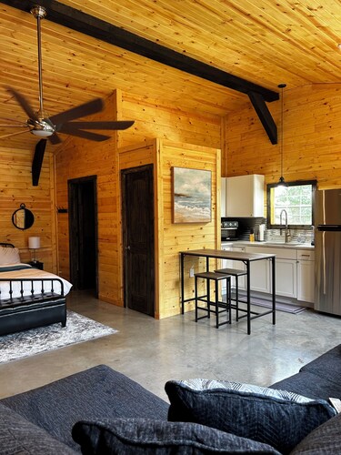 Rocky Road cabins at Lake Tenkiller.  