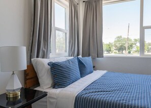 1 bedroom, desk, iron/ironing board, WiFi