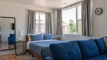 1 bedroom, desk, iron/ironing board, WiFi