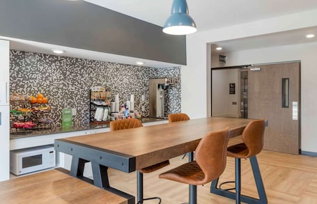 Free daily on-the-go breakfast