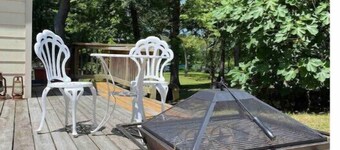 1 BR, 1 BA Guesthouse Getaway on the Rappahannock River w Firepit + Dock
