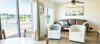 Clean, Close to WSU and Great for Groups