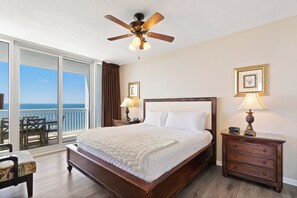 Leilighet – signature, 4 soverom, balkong, strandutsikt | 4 soverom, individuelt dekorert og individuelt innredet