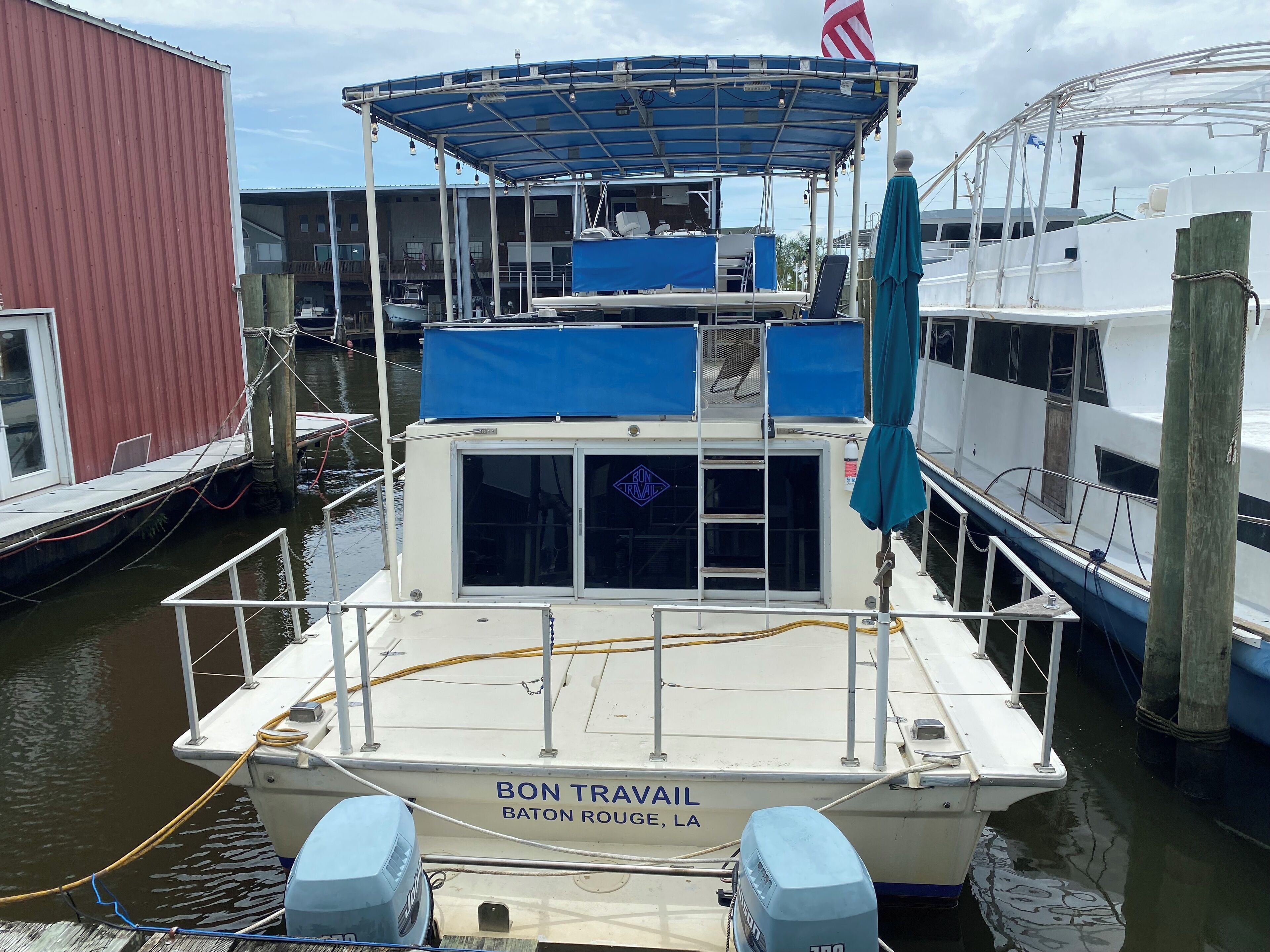 Houseboat in Venice Marina - Bon Travail