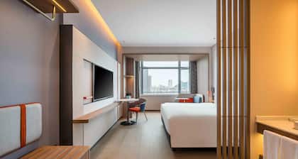 Holiday Inn Express Jiangmen East Station by IHG