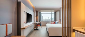 Holiday Inn Express Jiangmen East Station by IHG