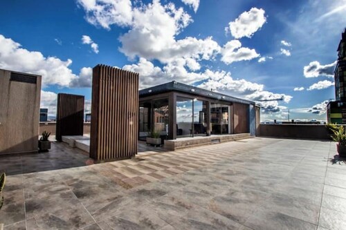 Chapinero Balcony Fast Wi-fi Bars LGBTQ+ Theatron