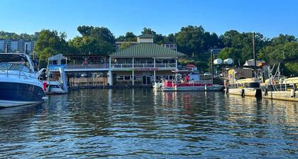 Riverside Home - Modern meets comfort