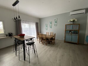 Dining - Villa Climatisée Proche Centre (Uzès)