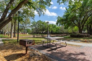 Outdoor dining - Your VIP Home near Disney! (Osceola County)