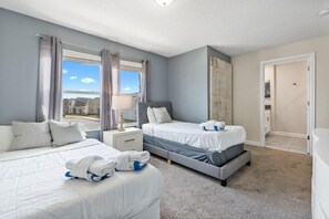 5 室のベッドルーム、アイロン / アイロン台、旅行用ベビーベッド、WiFi (無料)