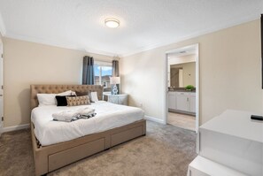 5 bedrooms, iron/ironing board, travel crib, free WiFi