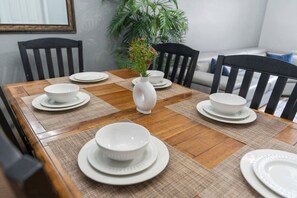 Dining - Your Disney Vacation Home! (Osceola County)