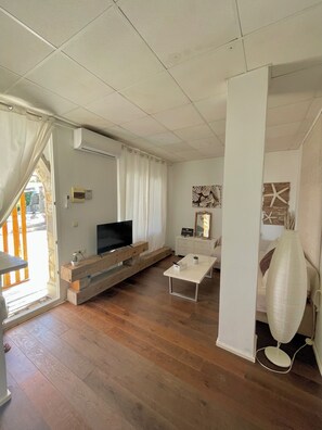 Smart TV - Apartment right by the beach! - The One - SweetHomeRooms (Cabo de Palos)