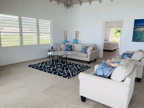 TV - La Vie Est Belle (Jolly Harbour)