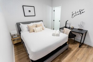 3 عدّة غرف نوم ومكتب ومكواة/لوح كي وواي فاي مجانًا